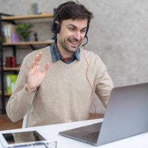 5_fakta_menarik_aplikasi_zoom_yang_viral_di_tengah_pandemi_covid-19