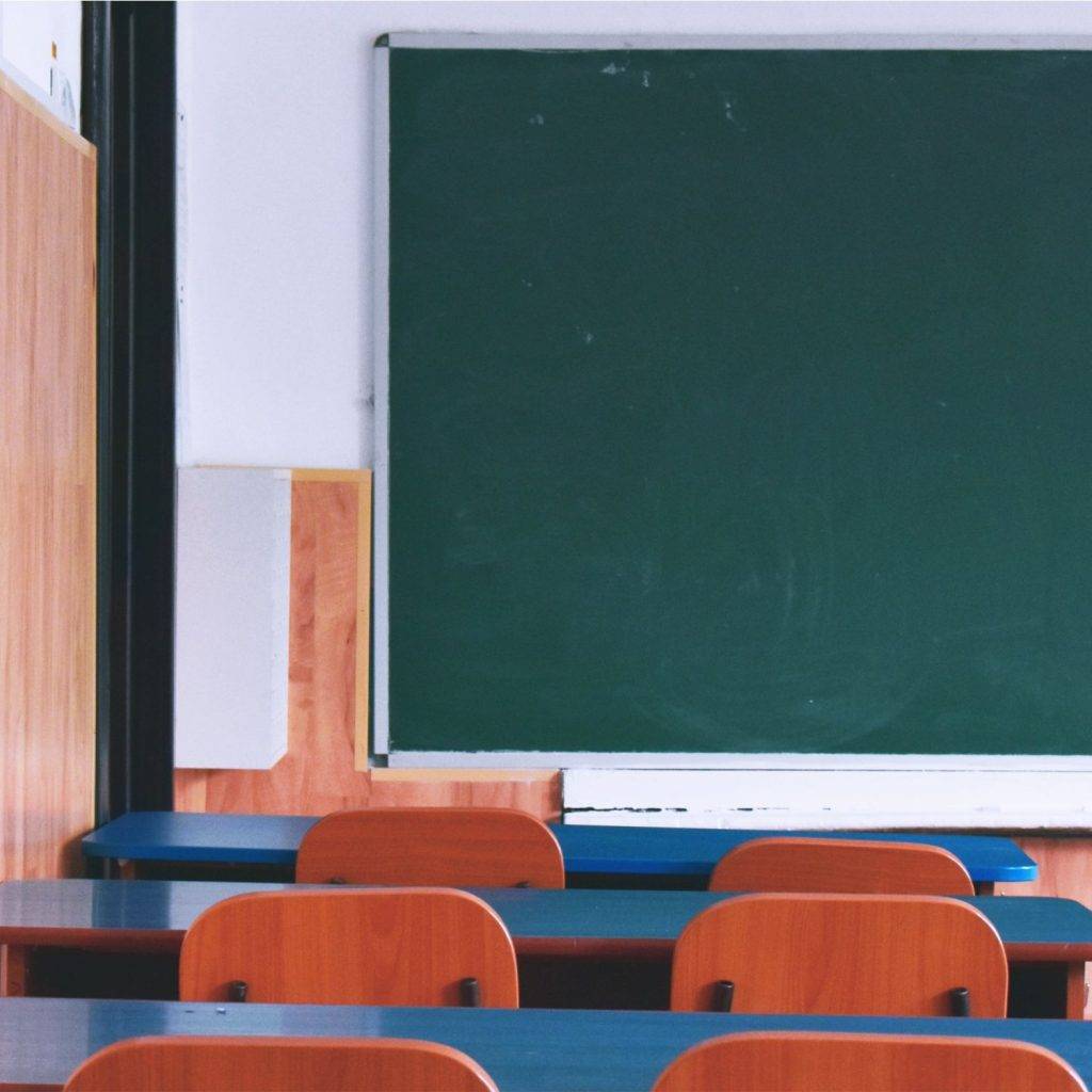 Mengapa sekolah harus memiliki sebuah website?